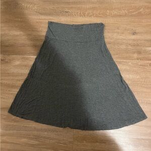 Lock & Love woman’s mid length skirt Size XL